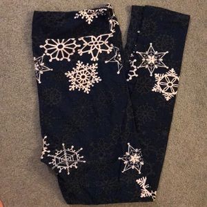 Lularoe rare blue snowflake leggings